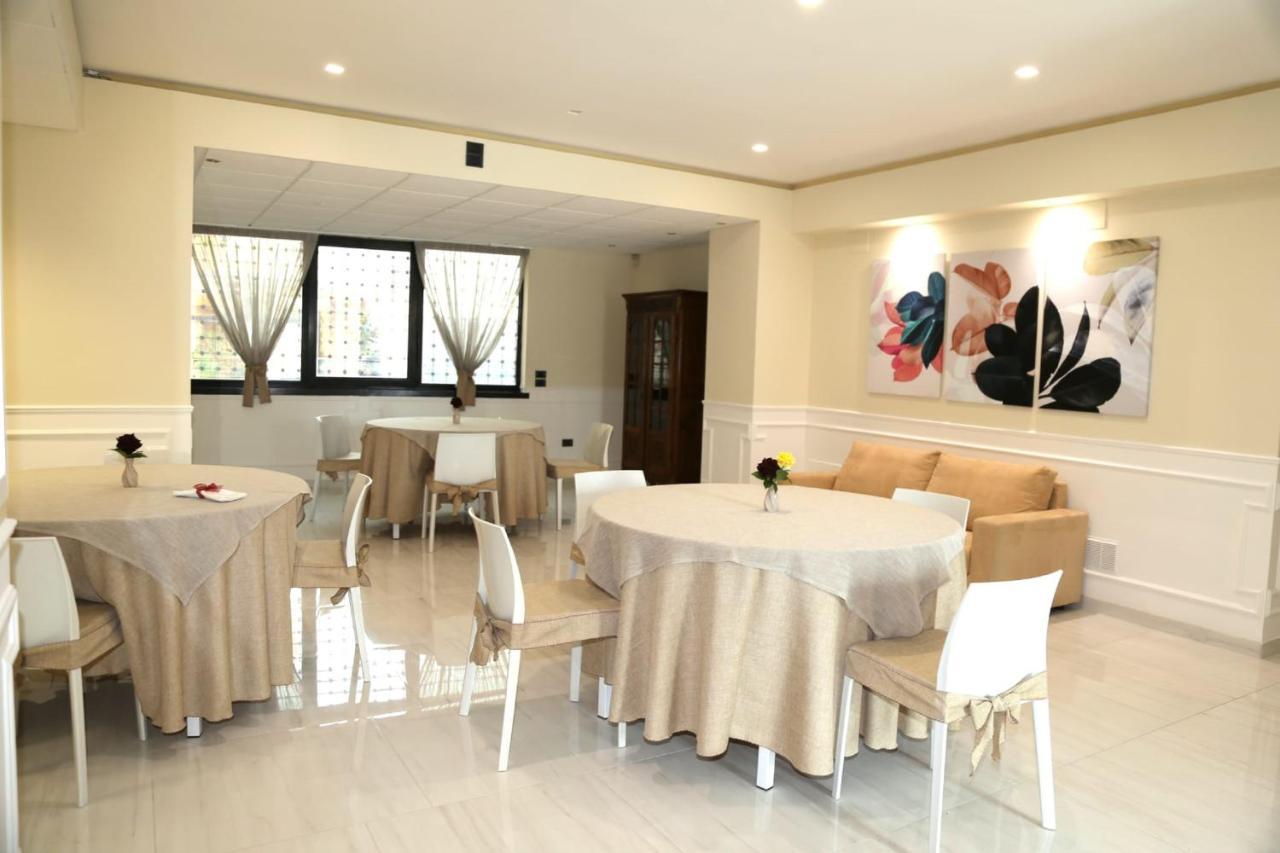 Bed and Breakfast Domus Salentina Леверано Экстерьер фото